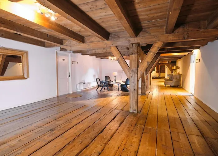 Otel Eco Plantage Rococo Velsen-Zuid